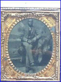 1800 HANDSOME WELL DRESSED AFRICAN AMERICAN MAN SUIT FUR RUG Tin Type Photo