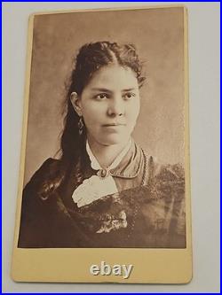1877 CDV Photo Ethnic Beautiful Woman Black Well Dressed Cameo Black Americana