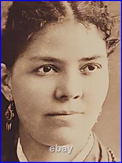 1877 CDV Photo Ethnic Beautiful Woman Black Well Dressed Cameo Black Americana