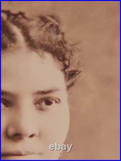 1877 CDV Photo Ethnic Beautiful Woman Black Well Dressed Cameo Black Americana