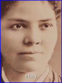 1877 CDV Photo Ethnic Beautiful Woman Black Well Dressed Cameo Black Americana