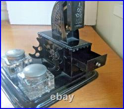 1890s DOUBLE GLASS INKWELL RELIANCE POSTAL SCALE & DRAWERS DESK SET PEN HOLDERS