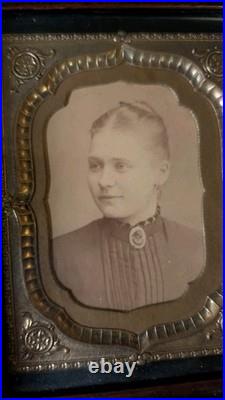 2 Framed Antique Daguerreotype Photos Marshall Fields Victorian Man & Woman Chi