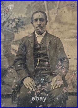 AFRICAN AMERICAN MAN withGOLD WATCH CHAIN c1880's TINTYPE PHOTO