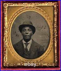 Antique 1/16 Full Case Tintype Photo Handsome African American Black Man Hat Tie