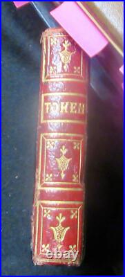 Black Lacquer Embedded MOP Paper Mache Painted Dect'n Double Daguerreotype Case