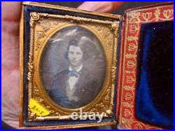 Black Lacquer Embedded MOP Paper Mache Painted Dect'n Double Daguerreotype Case