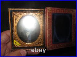 Black Lacquer Embedded MOP Paper Mache Painted Dect'n Double Daguerreotype Case