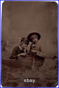 C. 1880s 1/6TH PLATE TINTYPE TWO GORGEOUS YOUNG LADIES IN ROW BOAT GAY INTEREST