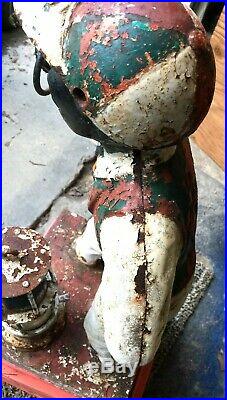 Cast Iron Lawn Jockey With Kerosene Lantern