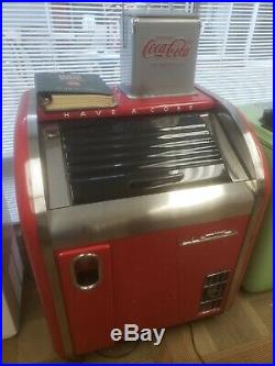 Cavelier 102 Segregation Era 2 Sided Coke Machine