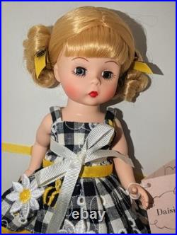 Madame Alexander 8 DAISIES AND BEES 45845 Rare & Retired Box Tag & Bee Keeper