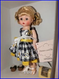 Madame Alexander 8 DAISIES AND BEES 45845 Rare & Retired Box Tag & Bee Keeper