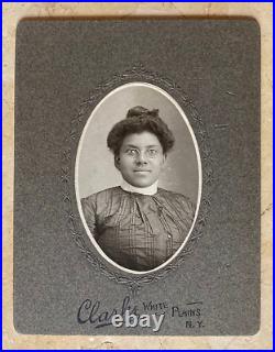 ORIGINAL BEAUTIFUL AFRICAN AMERICAN WOMAN from WHITE PLAINS NY 1890's PHOTO