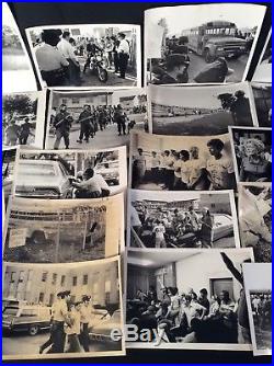 RARE 1971 PONTIAC MICHIGAN BUS RIOTS Press Photo Lot 87 RACIST African-American