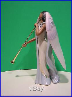 SOUNDS OF GLORY ANGEL sculpture by Thomas Blackshear NEW in BOX withCOA Lenox