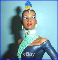 Thomas Blackshear Ebony Visions LADY PEACOCK 1st Issue Figurine COA Lenox 822041