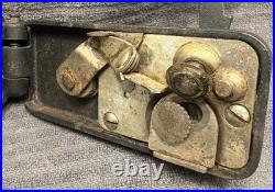 Vtg Universal Dazey Americana Cast Iron Can Opener Wall Mount Antique Wood Handl